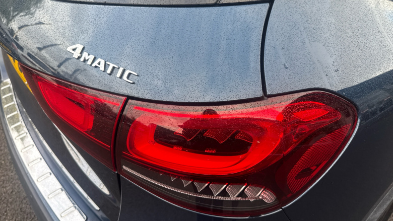 Mercedes-Benz GLA 220d 4Matic AMG Line Premium 5dr Auto Diesel Hatchback